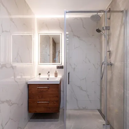 Διαμέρισμα Mucenieku Street 1-bedroom Stylish Ρίγα
